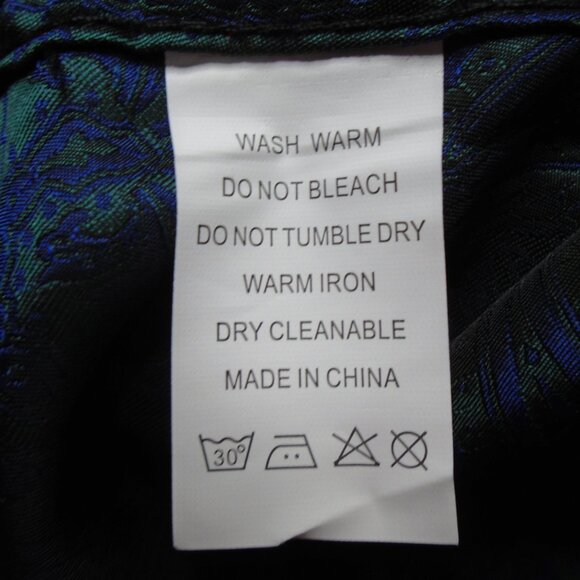 Elegant Blue Paisley Button-Down Shirt - Picture 9 of 9